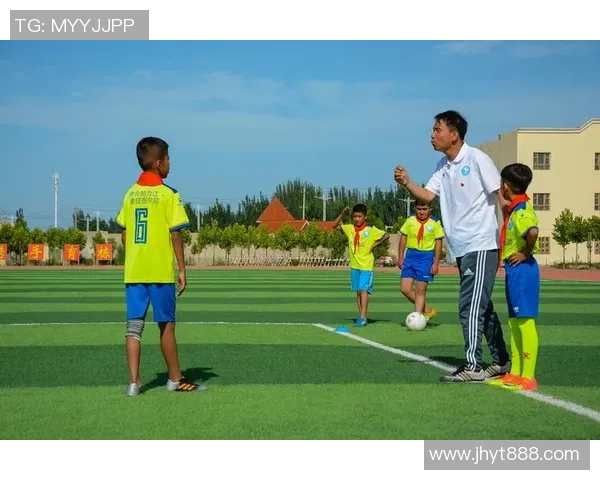 新疆足球教育新模式探索助力青少年成长与发展