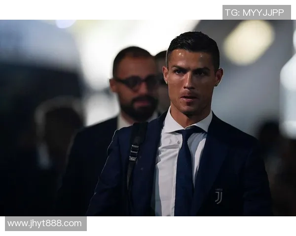 足球10号背后的传奇人物是谁他在球场上的故事与成就揭秘